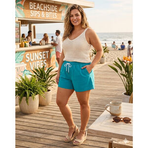 Women's All in Motion Teal Athletic Shorts 3X
Waist 46-51. Length 18.5